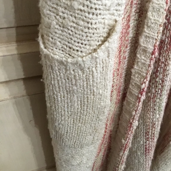 Easel Women’s Cream And Pink Long Flare Sleeve Cardigan Sweater Size M/L EUC - Picture 5 of 7